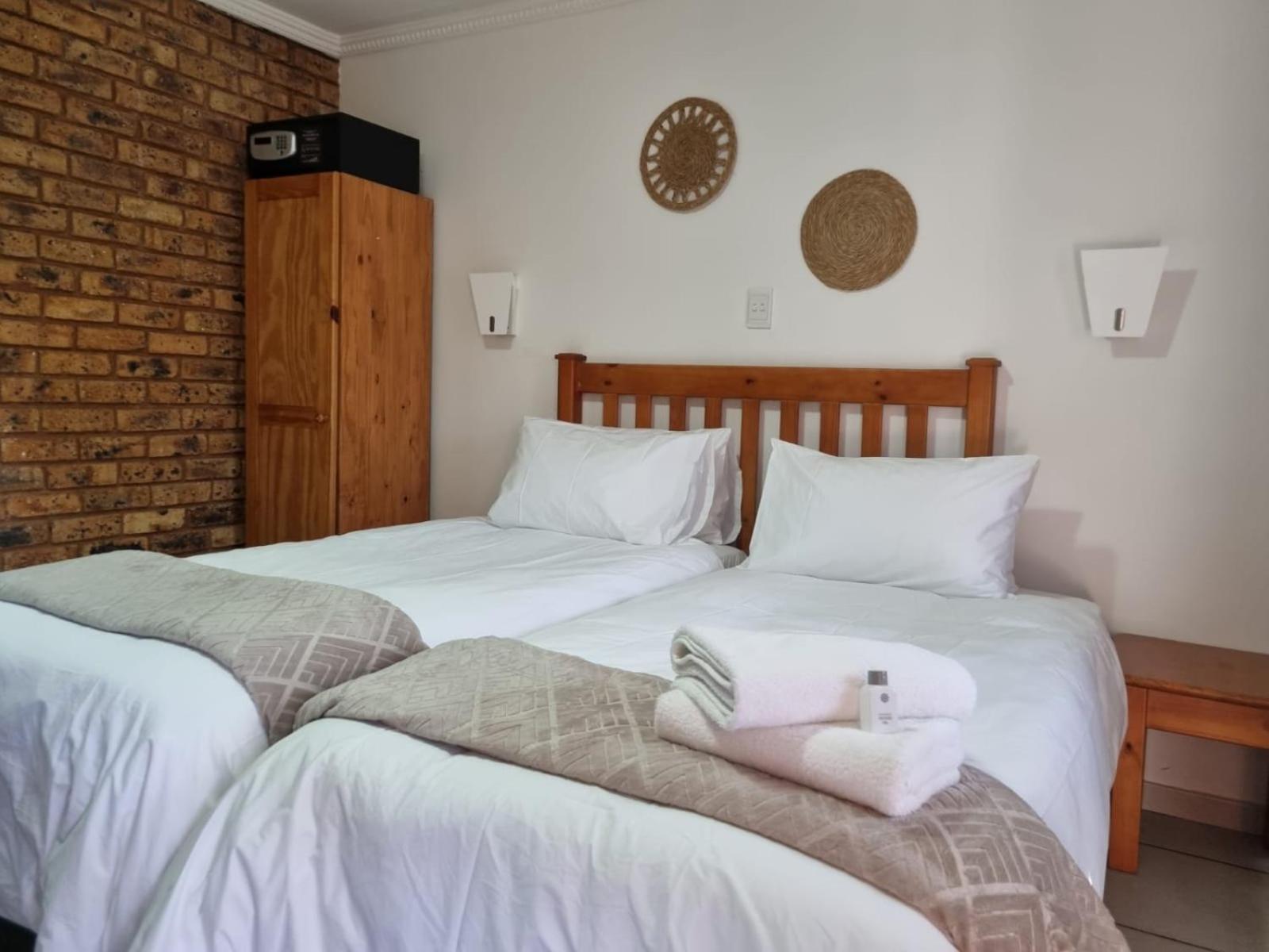 Airport Inn Bed And Breakfast Kempton Park Exterior photo
